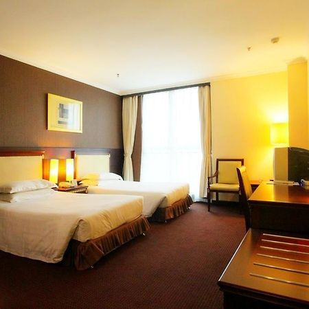 Hotel Peach Blossom Castle Shanghai Exterior foto