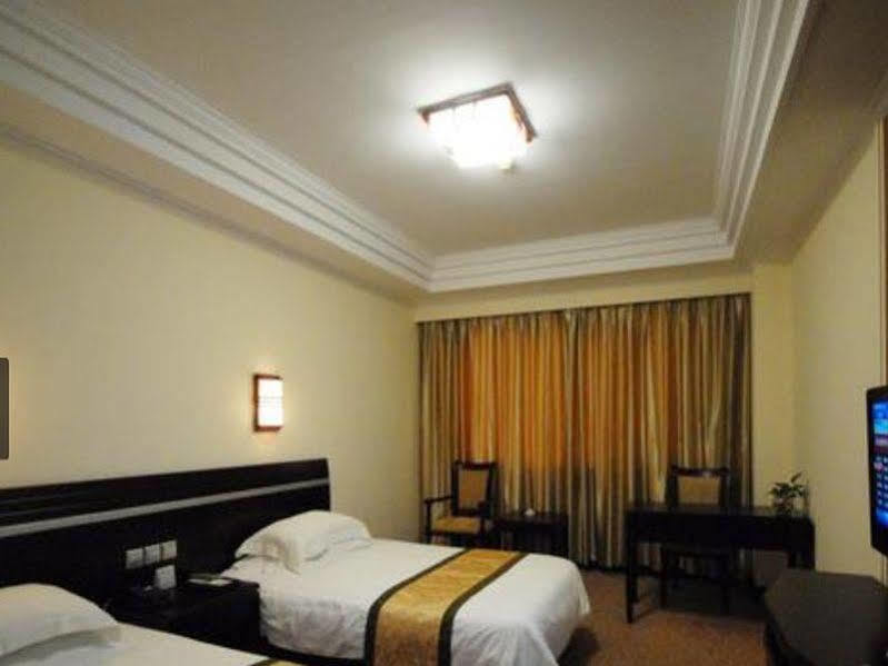 Hotel Peach Blossom Castle Shanghai Exterior foto