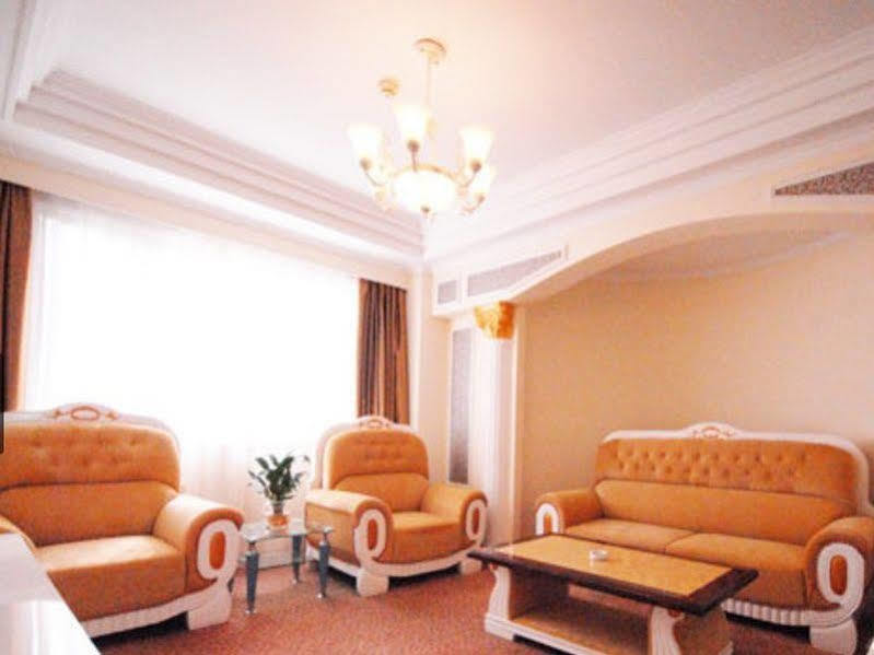 Hotel Peach Blossom Castle Shanghai Exterior foto